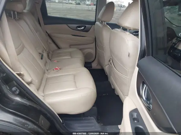 KNMAT2MT3GP708630 2016 NISSAN ROGUE - Image 8