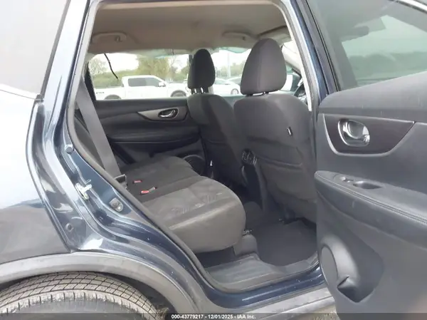 KNMAT2MT3GP708689 2016 NISSAN ROGUE - Image 8