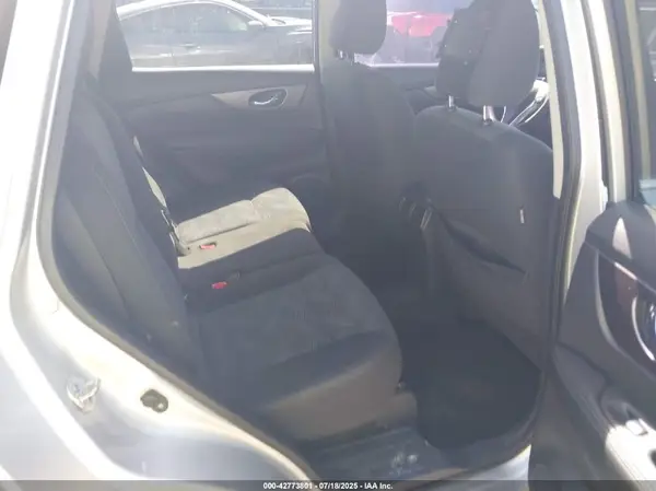 KNMAT2MT3GP732037 2016 NISSAN ROGUE - Image 8