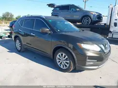 KNMAT2MT3HP501060 2017 NISSAN ROGUE