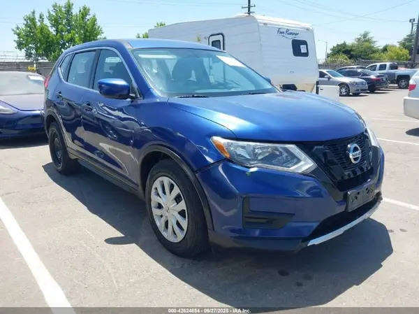 KNMAT2MT3HP509031 2017 NISSAN ROGUE - Image 1