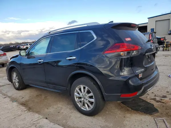 KNMAT2MT3HP516478 2017 NISSAN ROGUE - Image 2