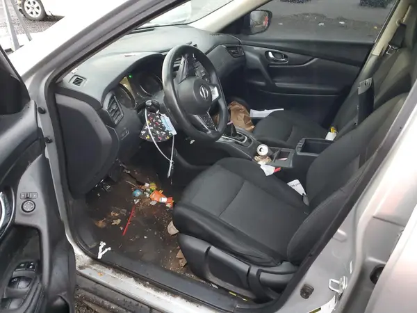 KNMAT2MT3HP516979 2017 NISSAN ROGUE - Image 8