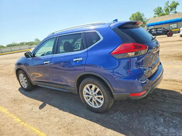 KNMAT2MT3HP540179 2017 NISSAN ROGUE - Image 2