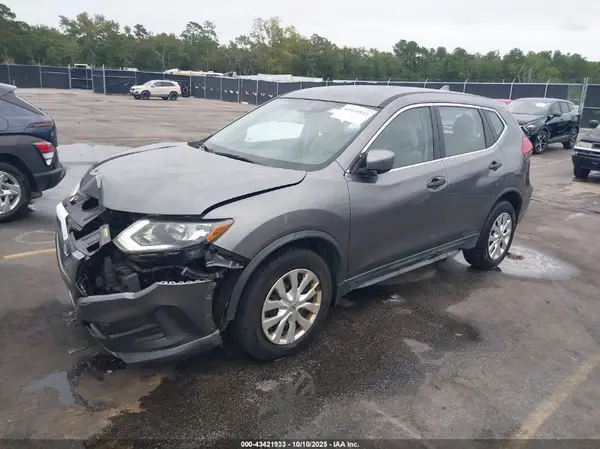 KNMAT2MT3HP540960 2017 NISSAN ROGUE - Image 2