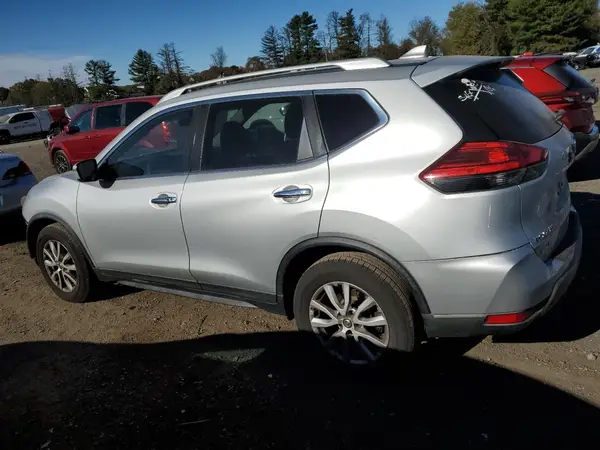 KNMAT2MT3HP545060 2017 NISSAN ROGUE - Image 2
