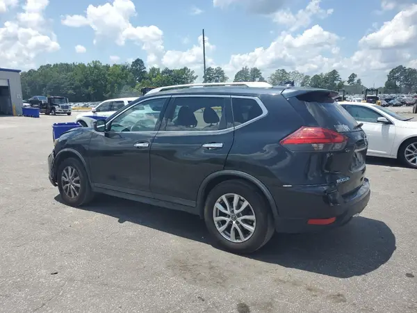 KNMAT2MT3HP551585 2017 NISSAN ROGUE - Image 2