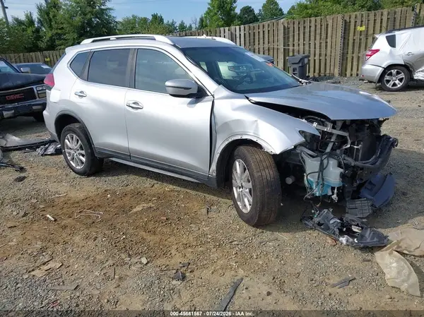 KNMAT2MT3HP551960 2017 NISSAN ROGUE - Image 1