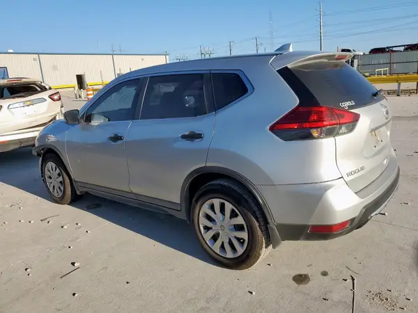 KNMAT2MT3HP556916 2017 NISSAN ROGUE - Image 2