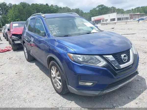 KNMAT2MT3HP559654 2017 NISSAN ROGUE - Image 1