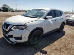 KNMAT2MT3HP560156 2017 NISSAN ROGUE