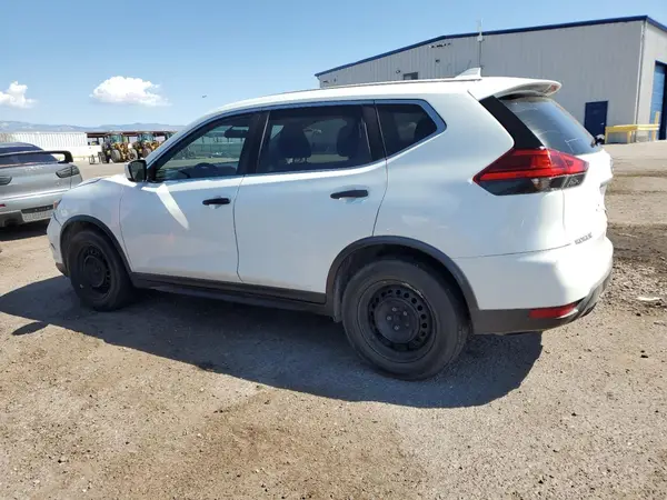 KNMAT2MT3HP560156 2017 NISSAN ROGUE - Image 2