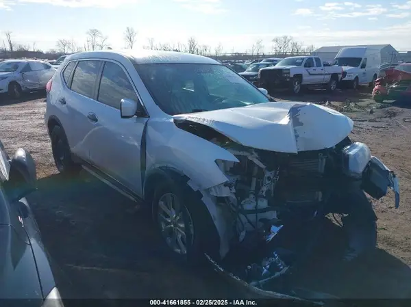 KNMAT2MT3HP560173 2017 NISSAN ROGUE - Image 1