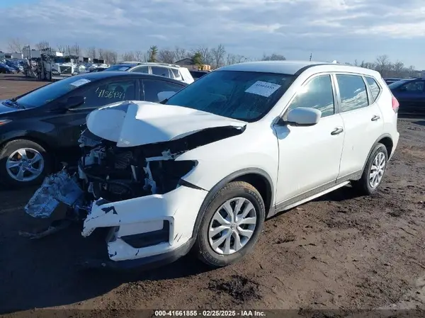 KNMAT2MT3HP560173 2017 NISSAN ROGUE - Image 2
