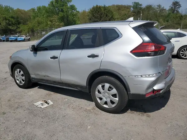 KNMAT2MT3HP564921 2017 NISSAN ROGUE - Image 2