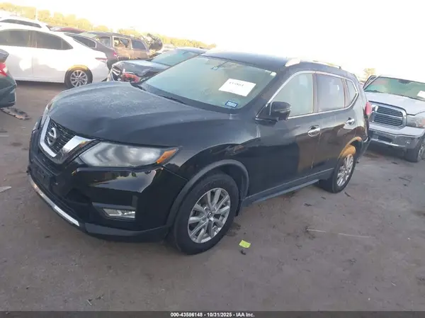 KNMAT2MT3HP566460 2017 NISSAN ROGUE - Image 2