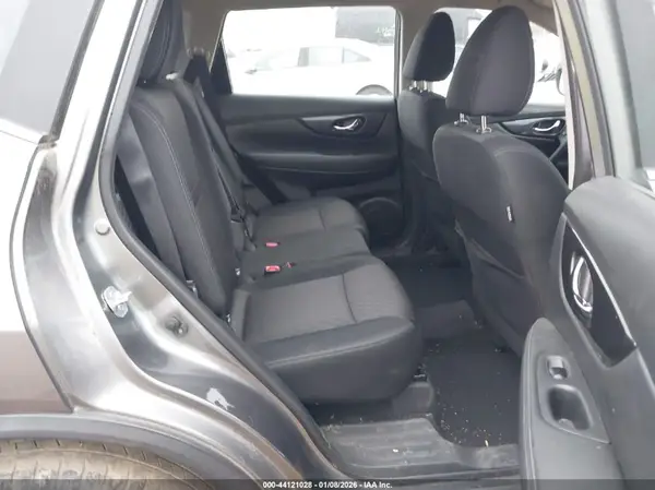 KNMAT2MT3HP566832 2017 NISSAN ROGUE - Image 8