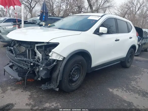 KNMAT2MT3HP568337 2017 NISSAN ROGUE - Image 2