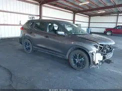KNMAT2MT3HP570024 2017 NISSAN ROGUE