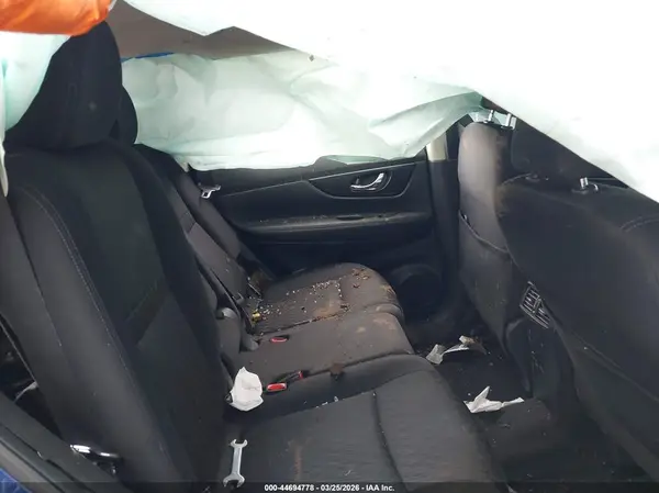 KNMAT2MT3HP576325 2017 NISSAN ROGUE - Image 8