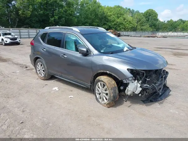 KNMAT2MT3HP593805 2017 NISSAN ROGUE - Image 1