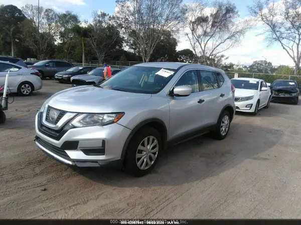 KNMAT2MT3HP594260 2017 NISSAN ROGUE - Image 2