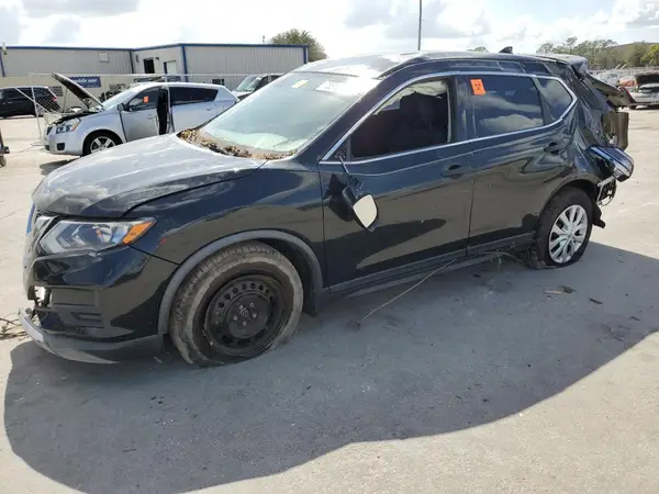 KNMAT2MT3HP601658 2017 NISSAN ROGUE - Image 1