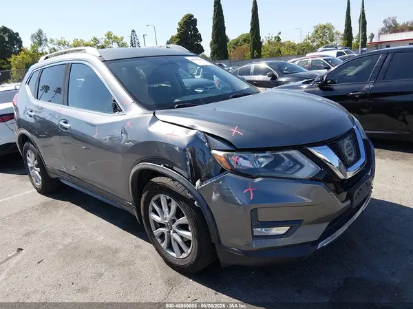 KNMAT2MT3HP608853 2017 NISSAN ROGUE - Image 1