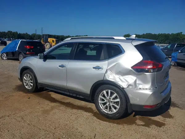 KNMAT2MT3HP609744 2017 NISSAN ROGUE - Image 2