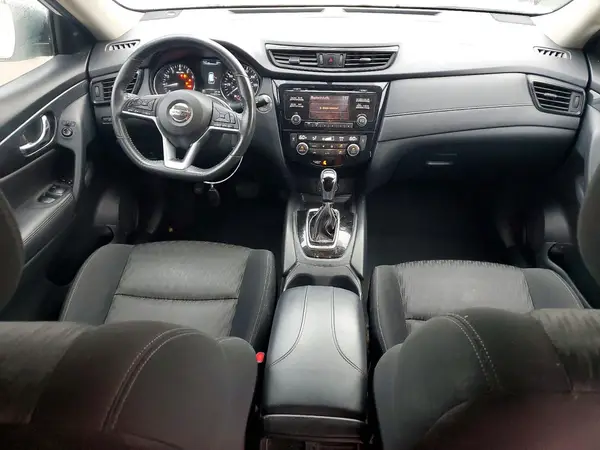 KNMAT2MT3HP609985 2017 NISSAN ROGUE - Image 8