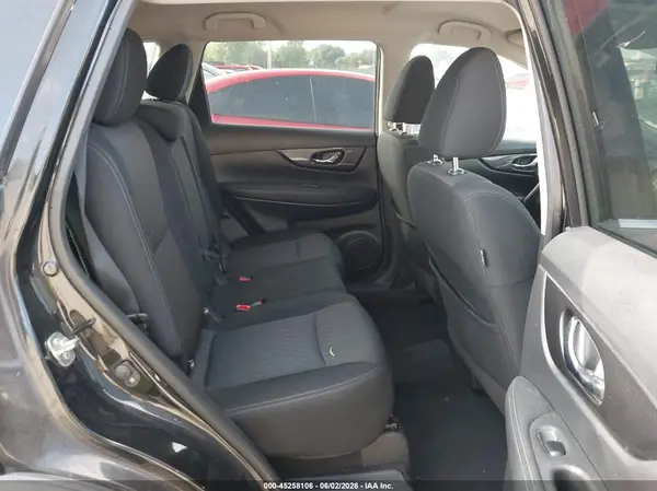 KNMAT2MT3HP610103 2017 NISSAN ROGUE - Image 8