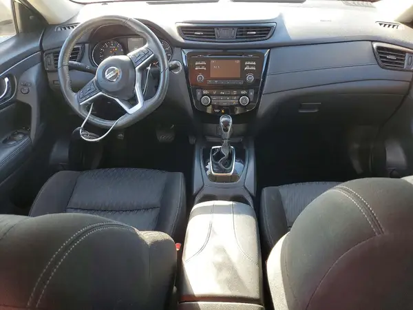 KNMAT2MT3HP611509 2017 NISSAN ROGUE - Image 8