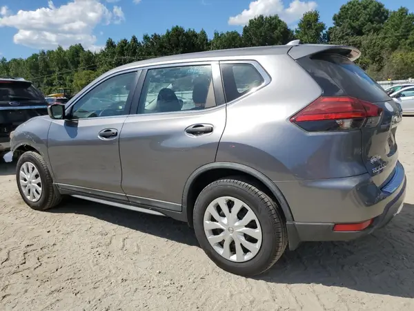 KNMAT2MT3HP613017 2017 NISSAN ROGUE - Image 2