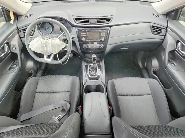 KNMAT2MT3HP616192 2017 NISSAN ROGUE - Image 8