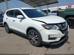 KNMAT2MT3JP500495 2018 NISSAN ROGUE