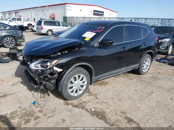 KNMAT2MT3JP505048 2018 NISSAN ROGUE - Image 2