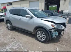 KNMAT2MT3JP505924 2018 NISSAN ROGUE