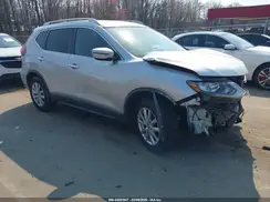 KNMAT2MT3JP506460 2018 NISSAN ROGUE