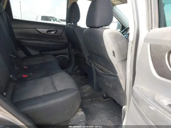 KNMAT2MT3JP509780 2018 NISSAN ROGUE - Image 8