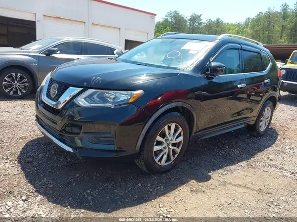KNMAT2MT3JP510444 2018 NISSAN ROGUE - Image 2