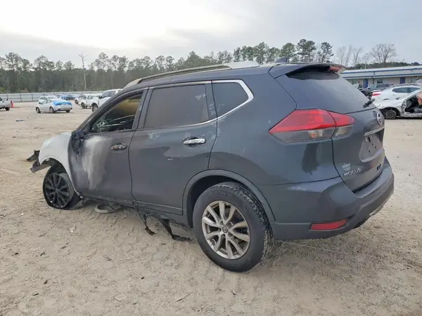 KNMAT2MT3JP510847 2018 NISSAN ROGUE - Image 2