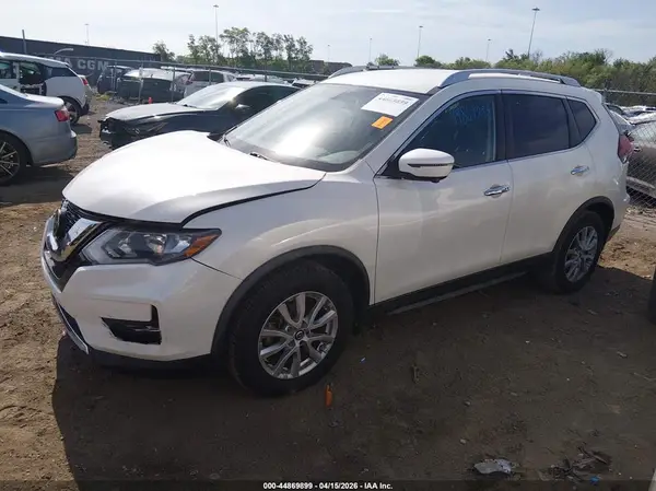 KNMAT2MT3JP512260 2018 NISSAN ROGUE - Image 2