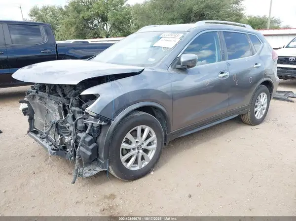 KNMAT2MT3JP515336 2018 NISSAN ROGUE - Image 2