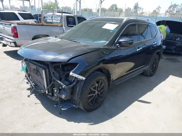 KNMAT2MT3JP516650 2018 NISSAN ROGUE - Image 2