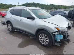 KNMAT2MT3JP524232 2018 NISSAN ROGUE