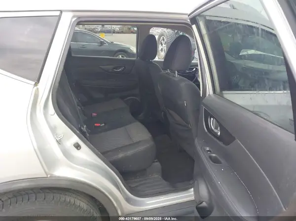 KNMAT2MT3JP524232 2018 NISSAN ROGUE - Image 8