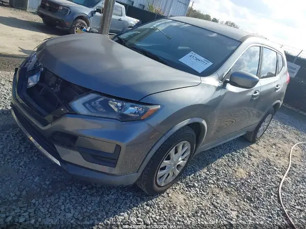 KNMAT2MT3JP528684 2018 NISSAN ROGUE - Image 2