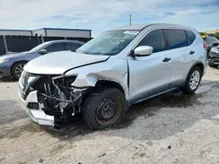 KNMAT2MT3JP529768 2018 NISSAN ROGUE