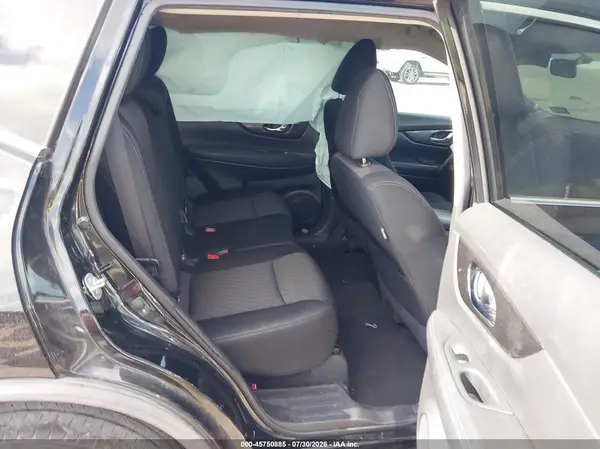 KNMAT2MT3JP533853 2018 NISSAN ROGUE - Image 8