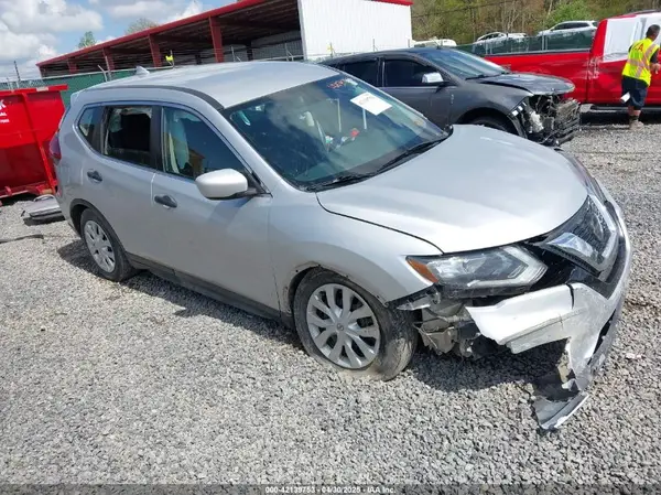KNMAT2MT3JP538759 2018 NISSAN ROGUE - Image 1